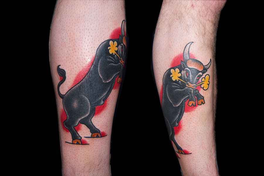 Small Angry Bull Traditional Tattoo On Leg