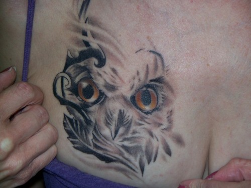 Black And Grey Owl Face Tattoo Design Girl