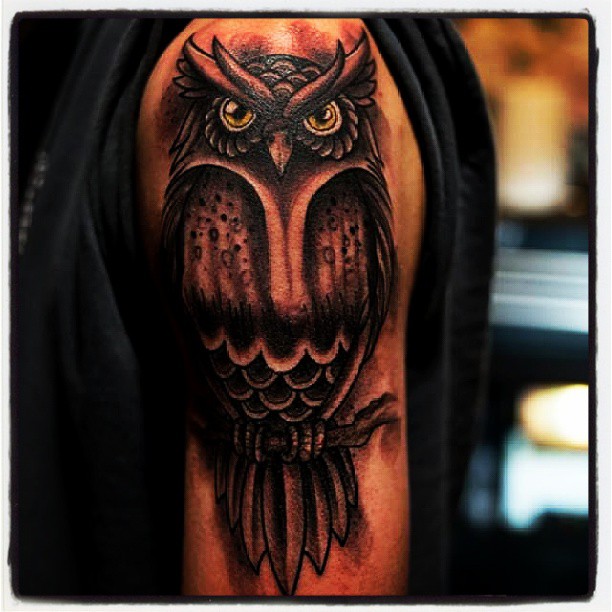 Black Ink Owl Tattoo On Right Half Sleeve