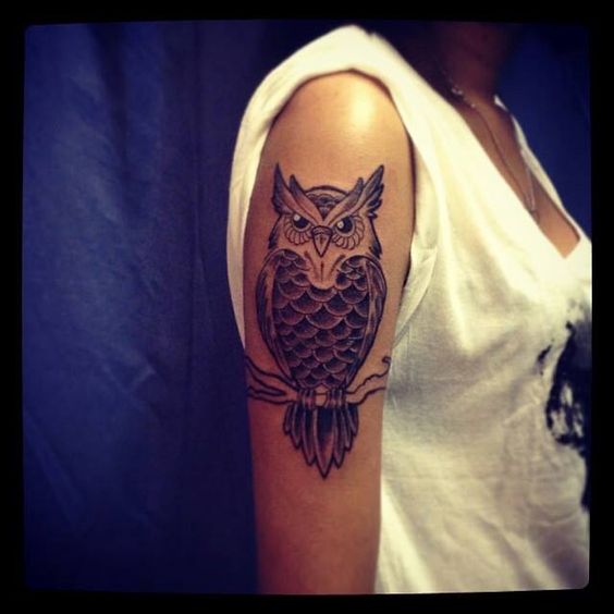 Black Ink Owl Tattoo On Women Right Upper Arm