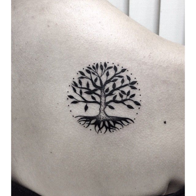 Black Ink Small Tree Of Life Tattoo On Right Back Shoulder By Hongdam