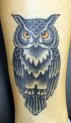 Black Ink Traditional Owl Tattoo Design For Leg