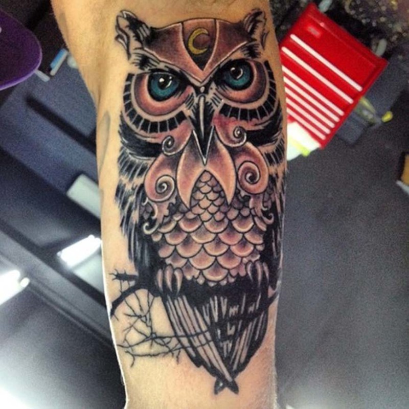 Black Ink Traditional Owl Tattoo On Upper Arm