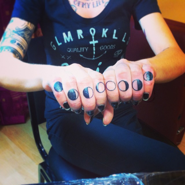 Black Phases Of The Moon Tattoo On Girl Both Hand Fingers