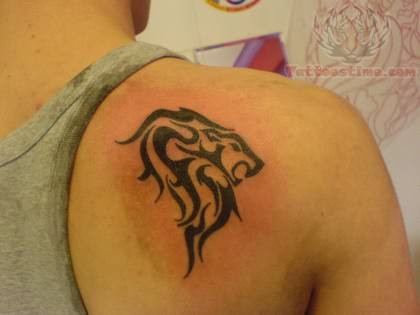 Black Tribal Leo Head Zodiac Sign Tattoo On Right Back Shoulder