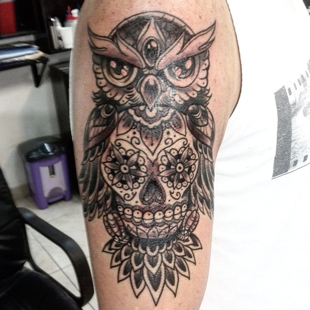 Classic Black Ink Owl With Sugar Skull Tattoo On Right Half Sleeve