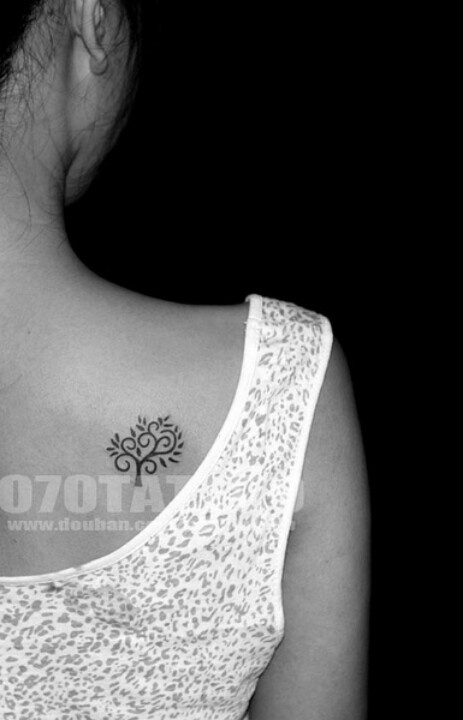 Cool Small Tree of Life Tattoo On Girl Right Back Shoulder By Dani Carvajal