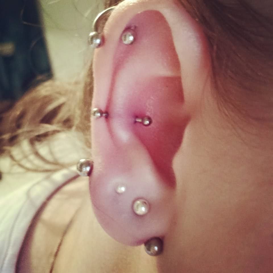 Ear Lobes And Snug Piercing For Girls