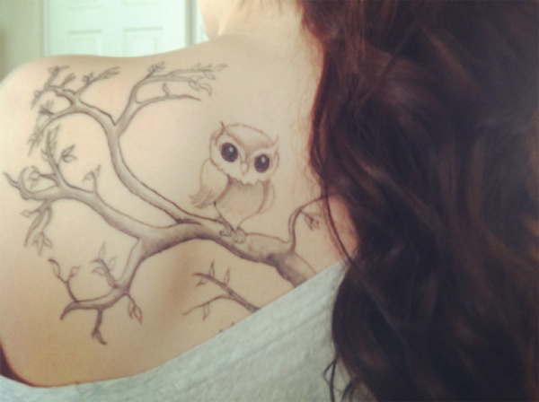 Grey Ink Cute Owl Tattoo On Girl Left Back Shoulder