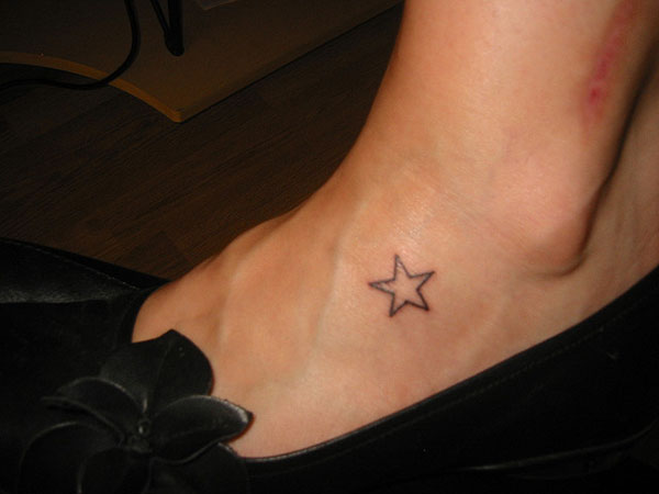 Outline Cute Star Foot Tattoo