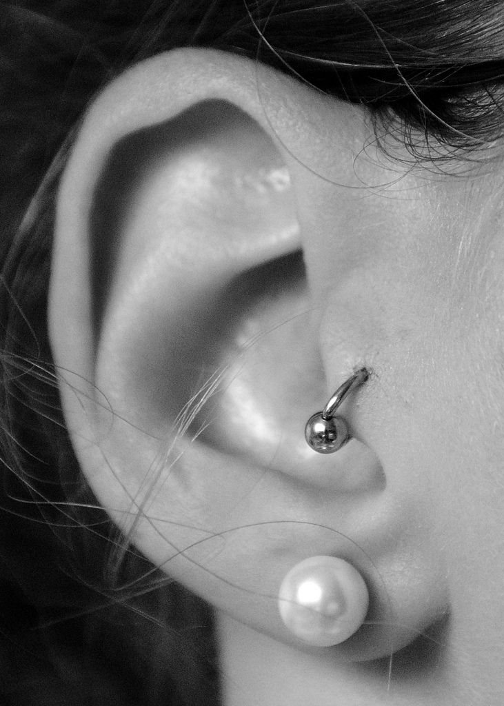Pearl Stud Lobe And Tragus Piercing With Silver BEad Ring