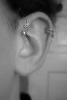 Spiral Helix And Forward Helix Piercing