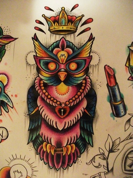 Traditional Owl With Crown Tattoo Design