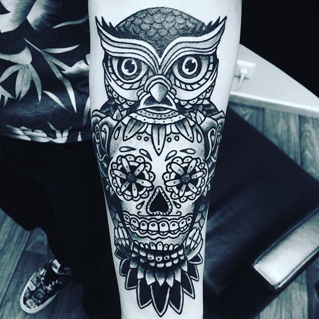 Wonderful Black Ink Owl With Sugar Skull Tattoo Design For Sleeve