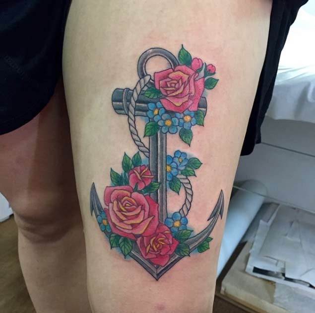 Attractive Anchor With Roses Tattoo On Left Thigh By Kioko Sato