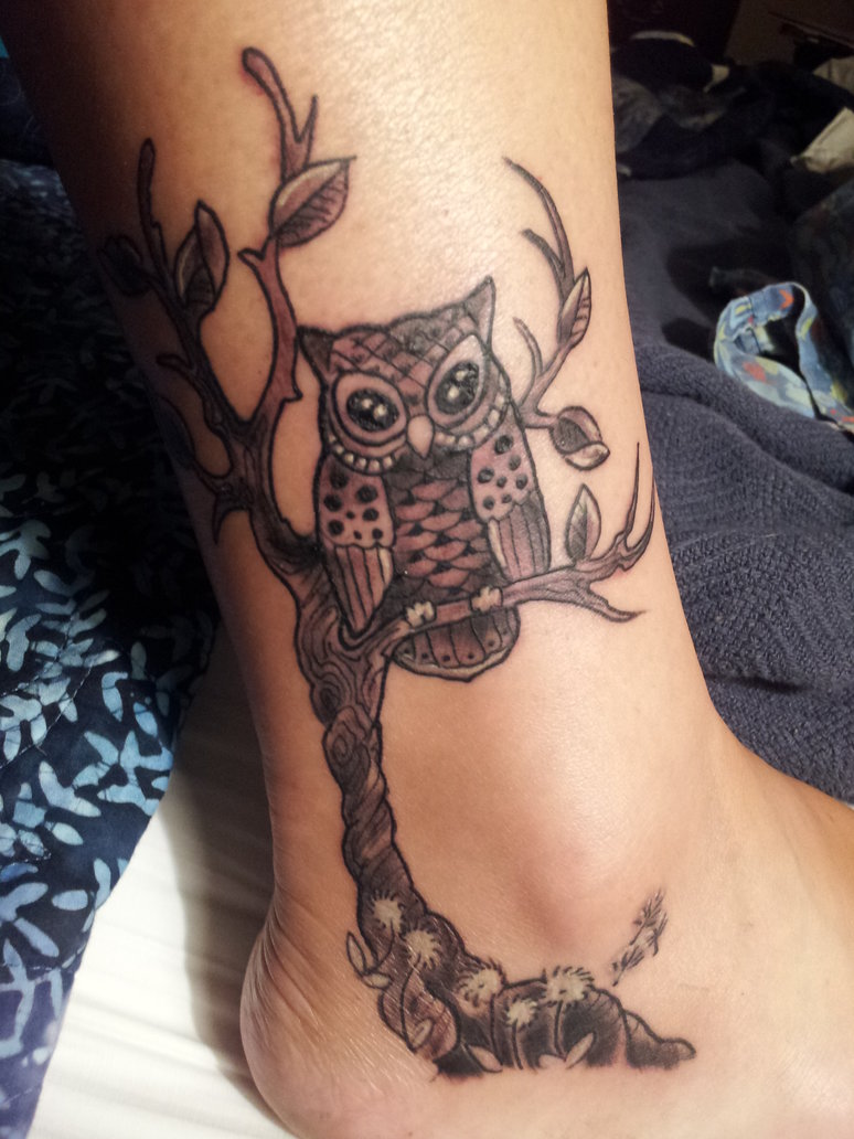 Black Ink Owl On Tree Tattoo On Right Leg