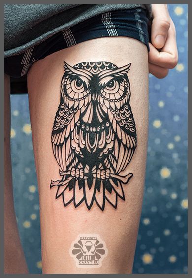Black Ink Owl Tattoo On Girl Left Thigh