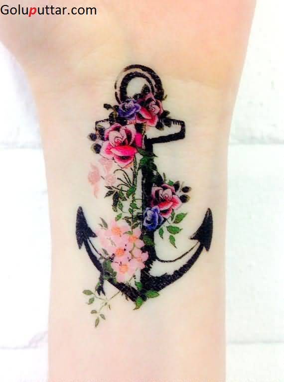 Classic Anchor With Roses Tattoo Design For Wrist