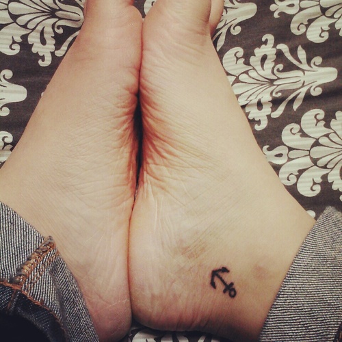 Classic Black Ink Anchor Tattoo On Right Foot Ankle