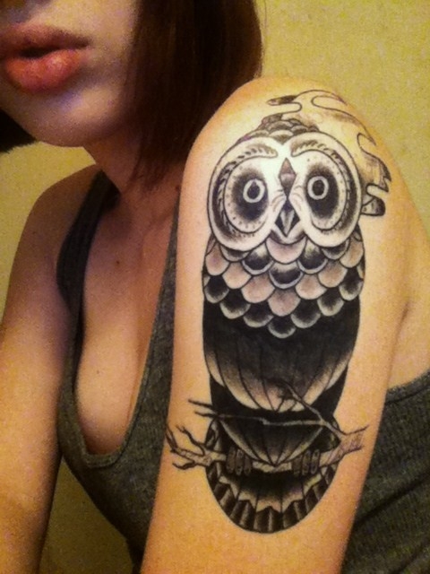 Cool Black Ink Owl Tattoo On Girl Left Shoulder By Stacy