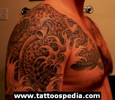 Cool Japanese Octopus Tattoo On Man Right Shoulder