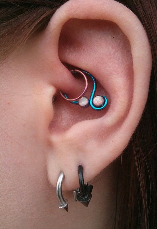 Dual Lobes And Daith Piercing For Young Girls