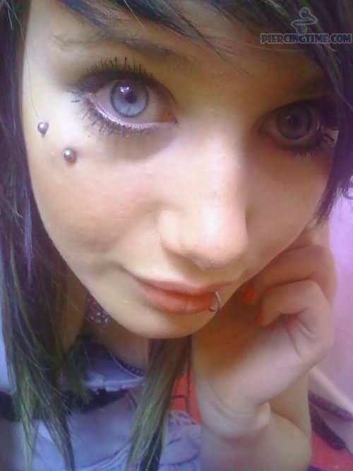 Silver Barbell Butterfly Kiss Piercing Picture