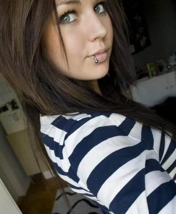 50+ Latest Lip Piercing Pictures