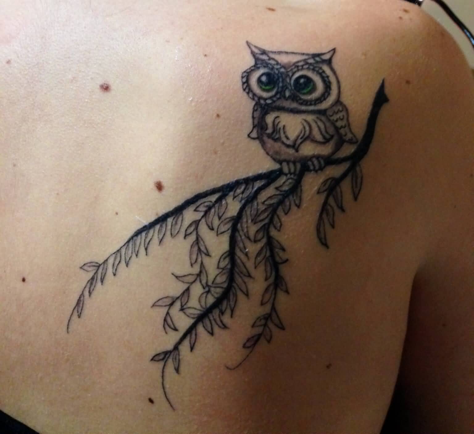 Simple Black Ink Owl On Tree Tattoo On Right Back Shoulder