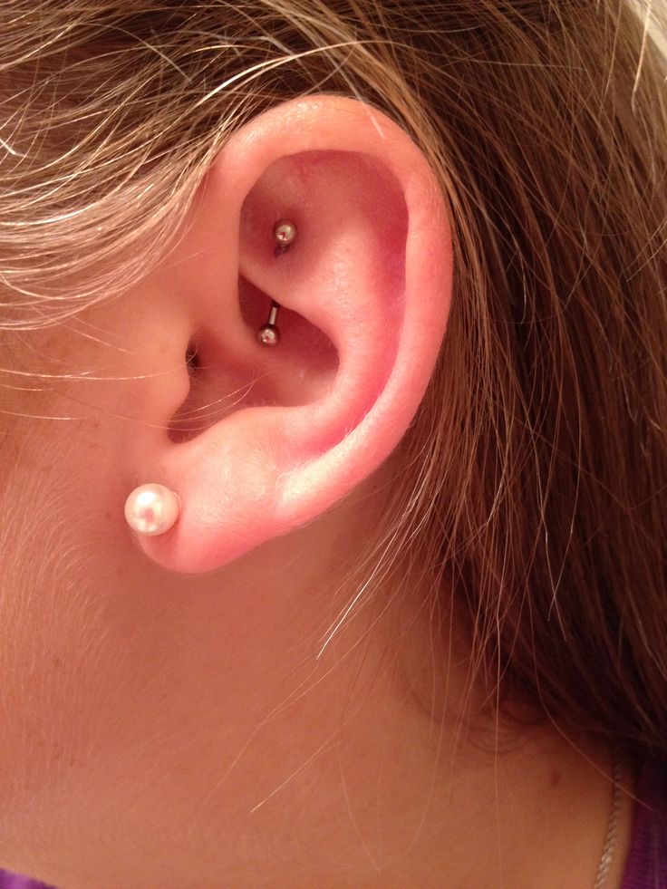 White Pearl Stud Lobe And Rook Piercing