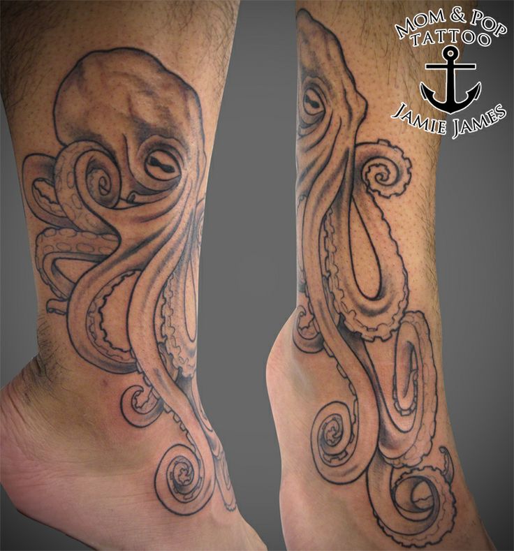 Black Ink Octopus Tattoo On Right Leg Calf