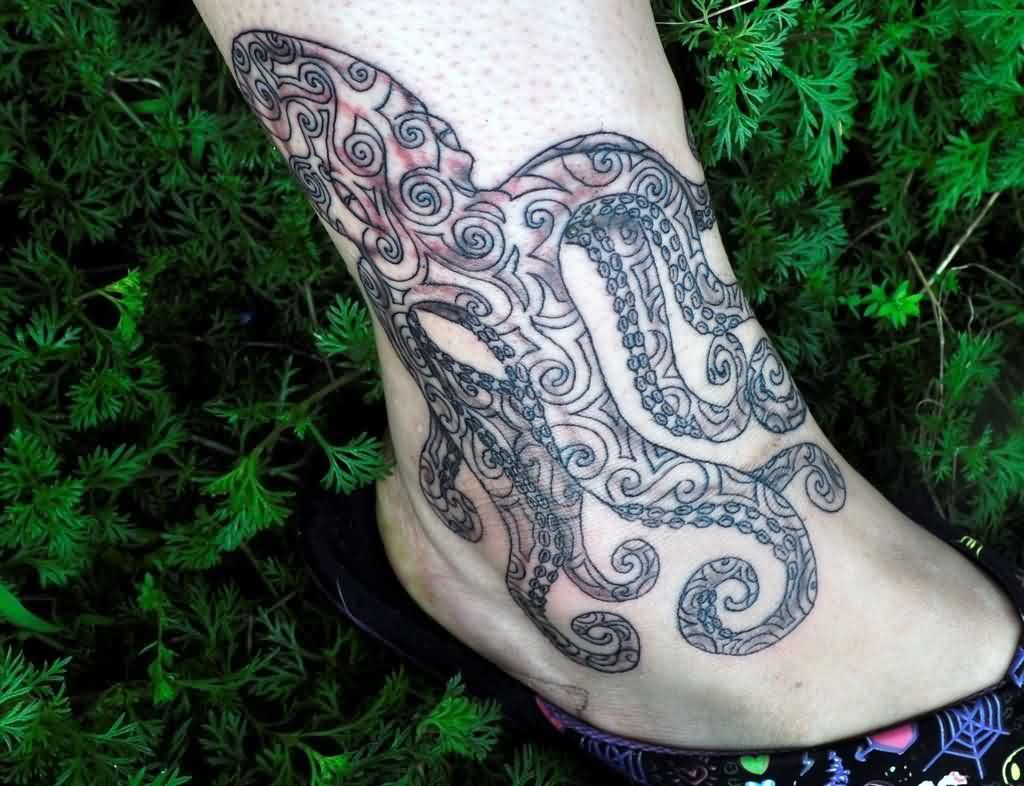 Classic Black Ink Octopus Tattoo On Left Ankle