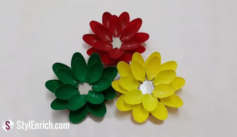 Decorative Diwali Diyas from Plastic Spoons (7)