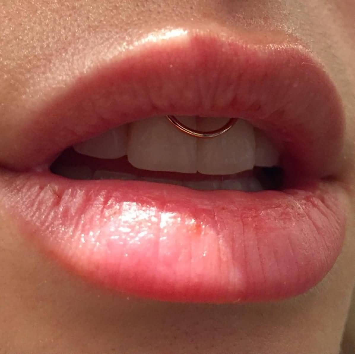 Gold Hoop Ring Smiley Piercing
