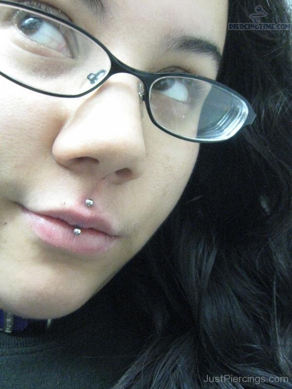 Medusa Piercing With Vertical Silver Barbell