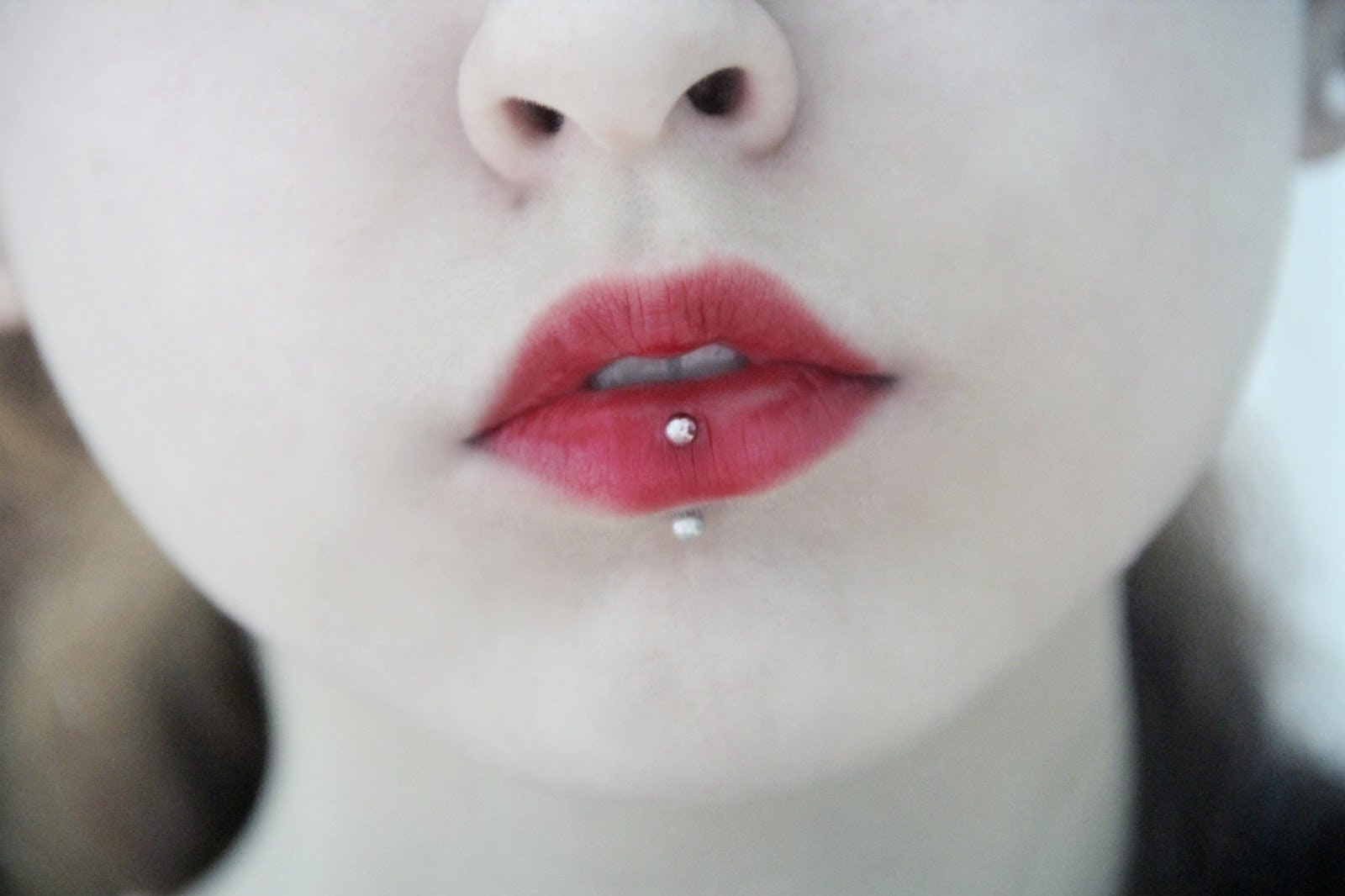 Silver Anchors Labret Piercing
