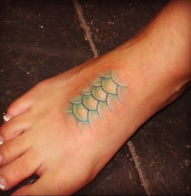 Simple Mermaid Scale Tattoo On Right Foot