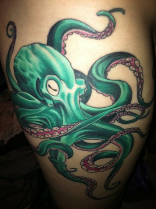 Traditional Green Ink Octopus Tattoo On Right Hip