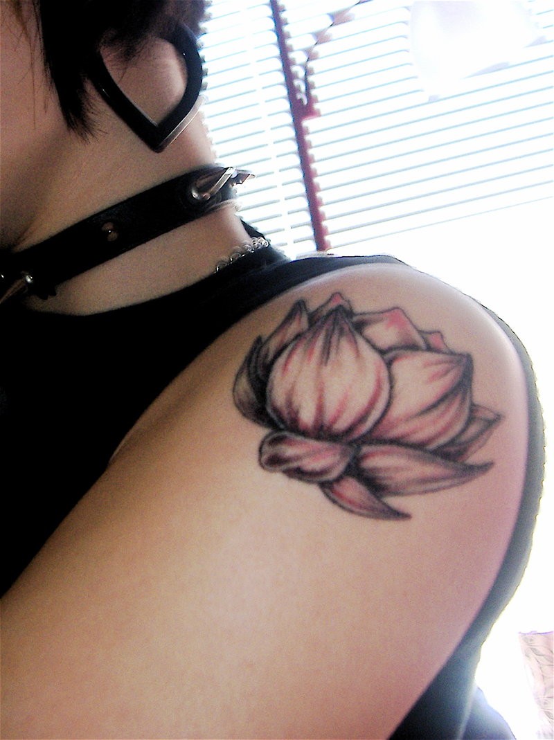 Black And White Lotus Tattoo On Left Shoulder