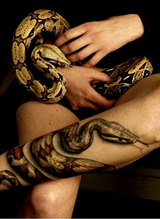 Awesome Realistic Snake Tattoo On Left Leg