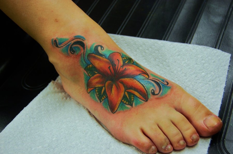 Awesome Traditional Lily Flower Tattoo On Right Foot