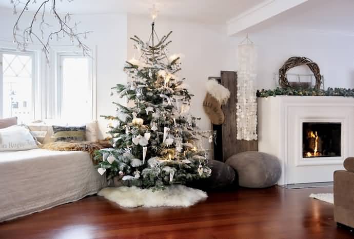 Beautiful Christmas Tree Decoration Inside Living Room
