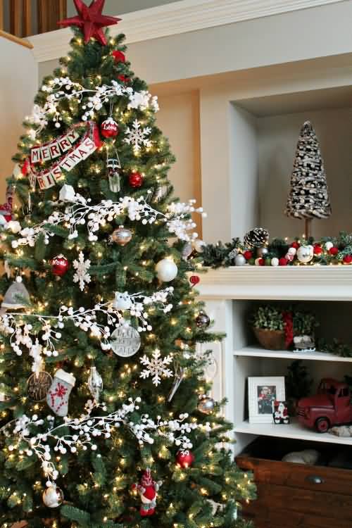 Beautiful Christmas Tree Decoration
