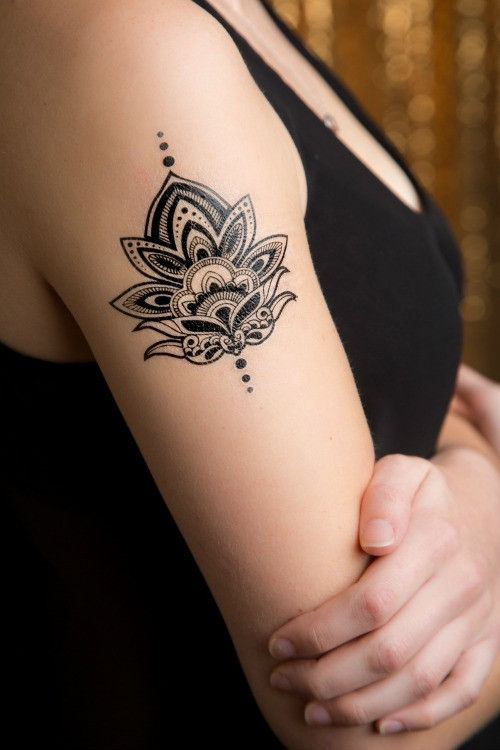 Black Henna Lotus Flower Tattoo On Right Shoulder