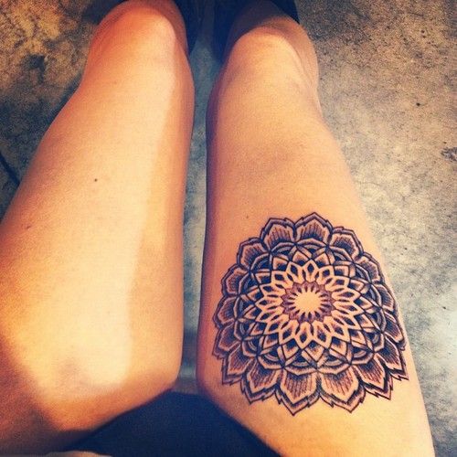 Black Ink Mandala Lotus Flower Tattoo On Right Thigh