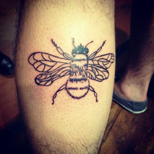 Black Outline Bumblebee Tattoo On Left Leg Calf