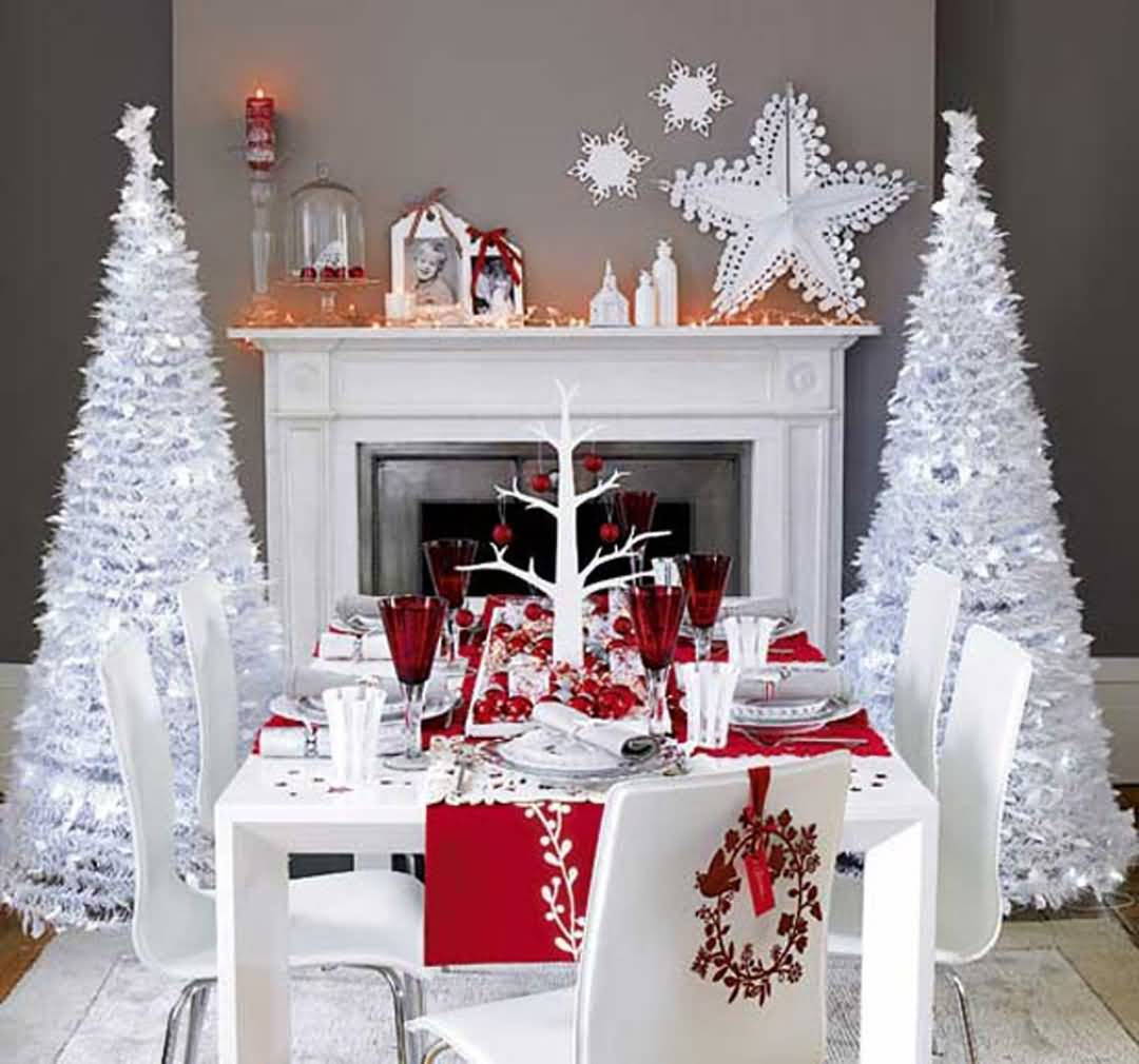 Christmas Decoration For Fireplace And Table