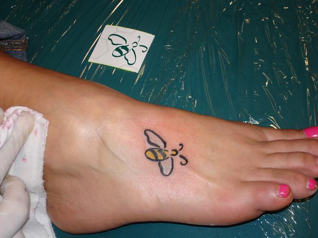 Classic Bumblebee Tattoo On Girl Right Foot