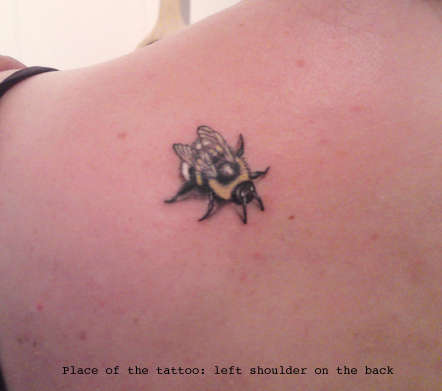 Classic Bumblebee Tattoo On Left Back Shoulder