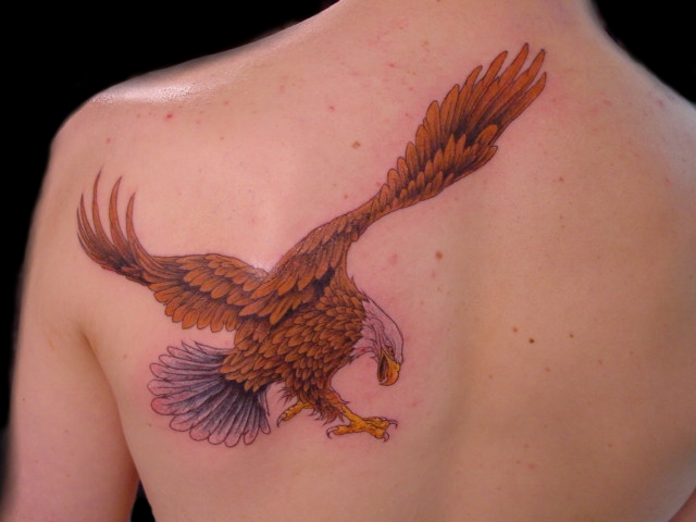 Cool Flying Eagle Tattoo On Left Back Shoulder